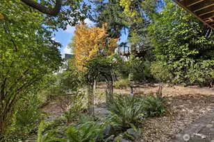 911 Yakima Ave S, Seattle, WA 98144 - Photo 25