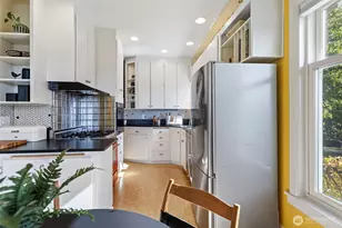 911 Yakima Ave S, Seattle, WA 98144 - Photo 9