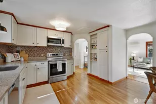 3924 SW Holden St, Seattle, WA 98136 - Photo 15