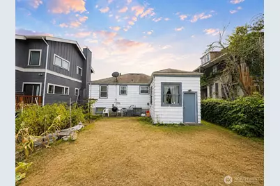 136 NE 58th Street, Seattle, WA 98105 - Photo 5