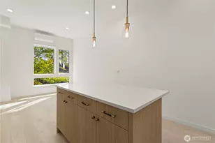 1535 19th Ave, Seattle, WA 98122 - Photo 7