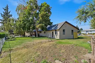 1786 5th St NE, East Wenatchee, WA 98802 - Photo 29