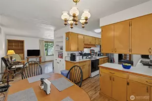 1786 5th St NE, East Wenatchee, WA 98802 - Photo 3