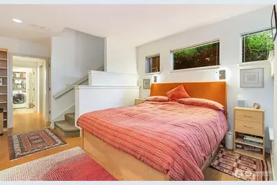 3661 Albion Place N #2, Seattle, WA 98103 - Photo 11
