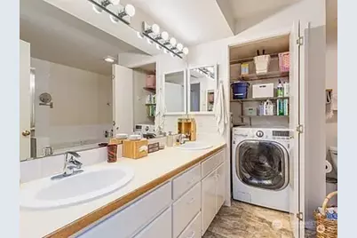 3661 Albion Place N #2, Seattle, WA 98103 - Photo 7