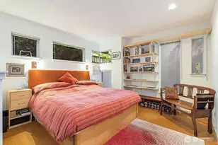 3661 Albion Pl N, Seattle, WA 98103 - Photo 9