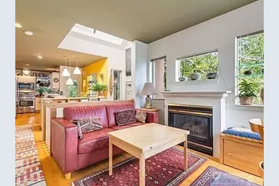 3661 Albion Place N #2, Seattle, WA 98103 - Photo 5