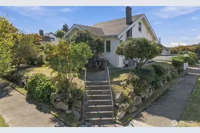 3301 17th Avenue S, Seattle, WA 98144 - Photo 1