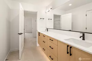 805 NE 71st St, Seattle, WA 98115 - Photo 17