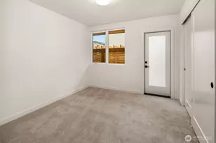 805 NE 71st St, Seattle, WA 98115 - Photo 25