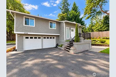 1719 N 105th Street, Seattle, WA 98133 - Photo 3