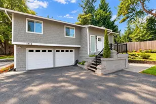1719 N 105th St, Seattle, WA 98133 - Photo 3