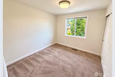 1719 N 105th Street, Seattle, WA 98133 - Photo 11