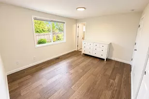 1719 N 105th St, Seattle, WA 98133 - Photo 17