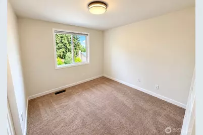 1719 N 105th Street, Seattle, WA 98133 - Photo 13