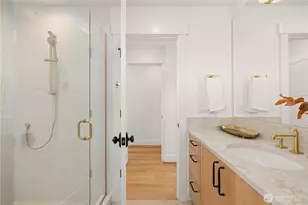 270 Fulton St, Seattle, WA 98109 - Photo 19