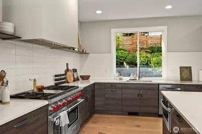 5751 36th Avenue NE, Seattle, WA 98105 - Photo 11