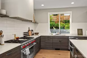5751 36th Ave NE, Seattle, WA 98105 - Photo 11