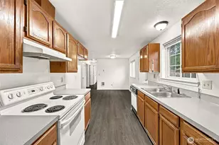 912 Marion St, Centralia, WA 98531 - Photo 9