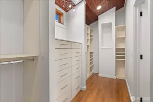 2337 N 61st St, Seattle, WA 98103 - Photo 25