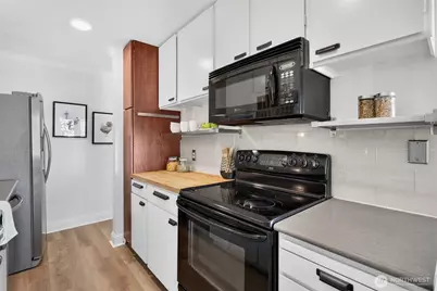 400 Melrose Avenue E #509, Seattle, WA 98102 - Photo 11
