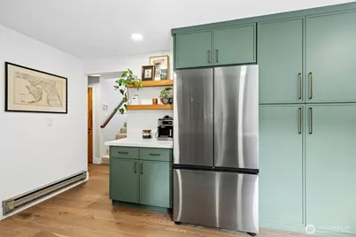 811 NE 57th Street, Seattle, WA 98105 - Photo 15