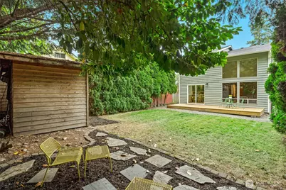811 NE 57th Street, Seattle, WA 98105 - Photo 33
