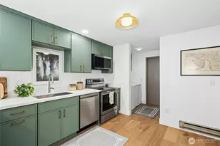 811 NE 57th St, Seattle, WA 98105 - Photo 17