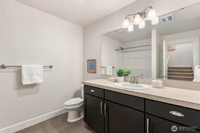22977 SE 18th Pl, Sammamish, WA 98075 - Photo 31