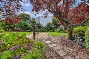 6533 Seaview Ave NW, Seattle, WA 98117 - Photo 23