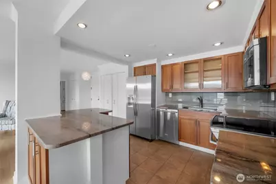 6533 Seaview Avenue NW #710A, Seattle, WA 98117 - Photo 5