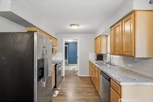 826 B St, Washougal, WA 98671 - Photo 9