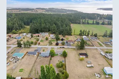 957 Donald Avenue, Oak Harbor, WA 98277 - Photo 3
