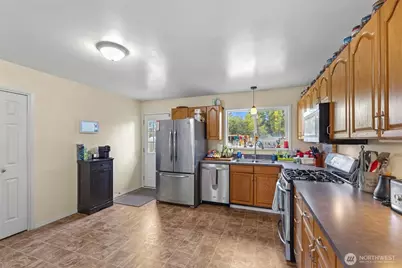 957 Donald Avenue, Oak Harbor, WA 98277 - Photo 7