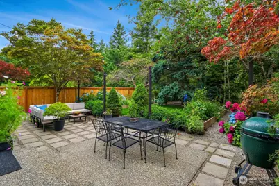 7023 Autumn Avenue SE, Snoqualmie, WA 98065 - Photo 25