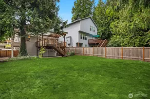 2534 NE 94th St, Seattle, WA 98115 - Photo 3