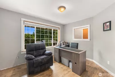 7721 Locust Avenue E, Bonney Lake, WA 98391 - Photo 13