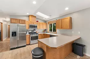 7721 Locust Ave E, Bonney Lake, WA 98391 - Photo 7
