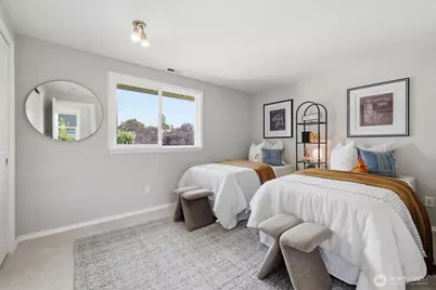 560 N 76th Street, Seattle, WA 98103 - Photo 25