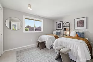 560 N 76th St, Seattle, WA 98103 - Photo 25