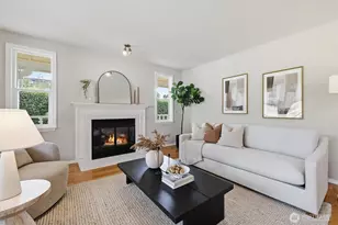 560 N 76th St, Seattle, WA 98103 - Photo 7