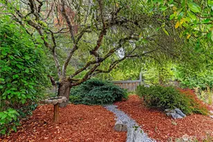 7915 34th Ave SW, Seattle, WA 98126 - Photo 15