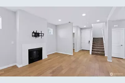 18801 124th Avenue SE, Renton, WA 98058 - Photo 3