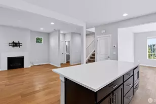 18801 124th Ave SE, Renton, WA 98058 - Photo 9