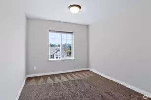 18801 124th Ave SE, Renton, WA 98058 - Photo 19
