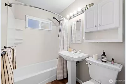 8225 22nd Place NE, Seattle, WA 98115 - Photo 19