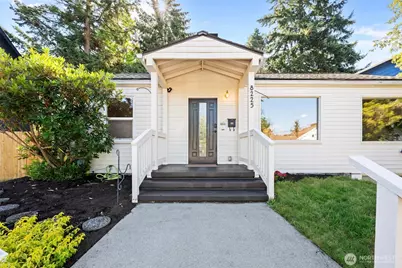 8225 22nd Place NE, Seattle, WA 98115 - Photo 3