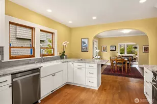 7426 Keen Way N, Seattle, WA 98103 - Photo 5