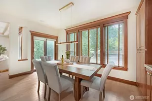 23527 NE 13th Pl, Sammamish, WA 98074 - Photo 9