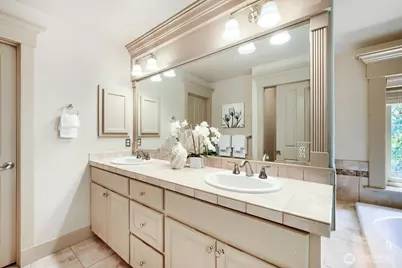 23527 NE 13th Place, Sammamish, WA 98074 - Photo 19
